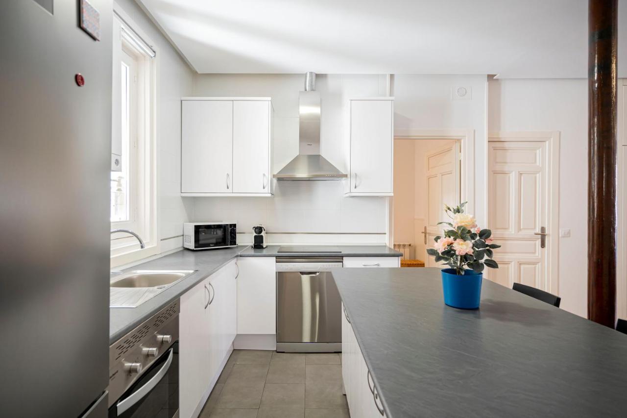 Apartamento La Latina II Madrid Luaran gambar